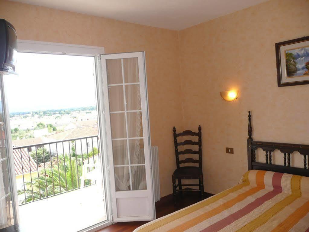 Hotel Le Belvedere Saint-Cyprien  Exterior photo